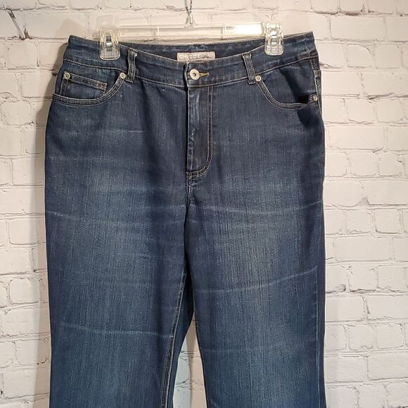 Chico's Platinum charm jeans with embroidered back pockets - Picture 2 of 11